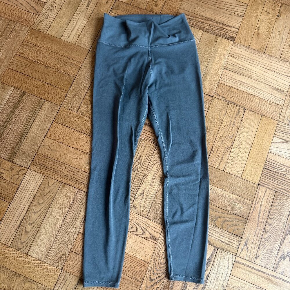 Vuori Washed Studio Legging – Washed Charcoal – Size Medium